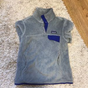 Gray fluffy Patagonia, button up, w/ pocket